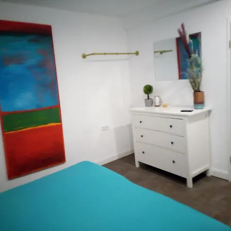 Helle Und Gemuetliche 2 Apartment *
